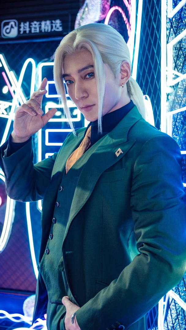 Coser:张與息(摄影:韩长江JACKY)