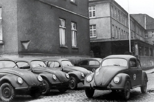 （作为其代表作的甲壳虫汽车，其设计一直流行至今）