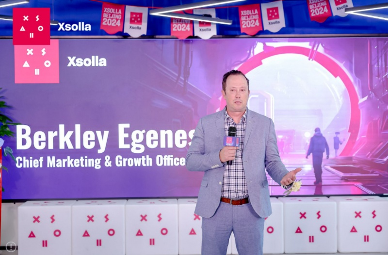 (Berkley Egenes,艾克索拉首席营销官兼首席增长官)